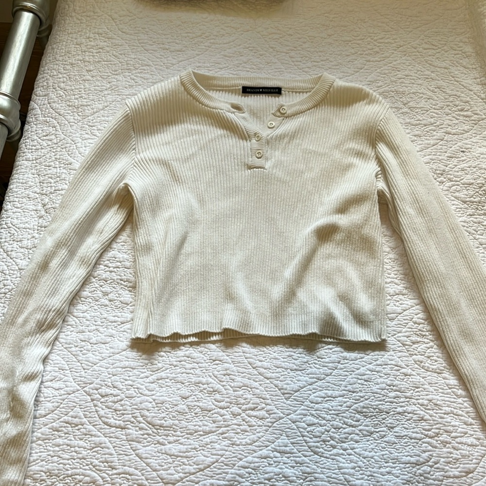 Brandy Melville White Cropped Ripped Sweater, One Size